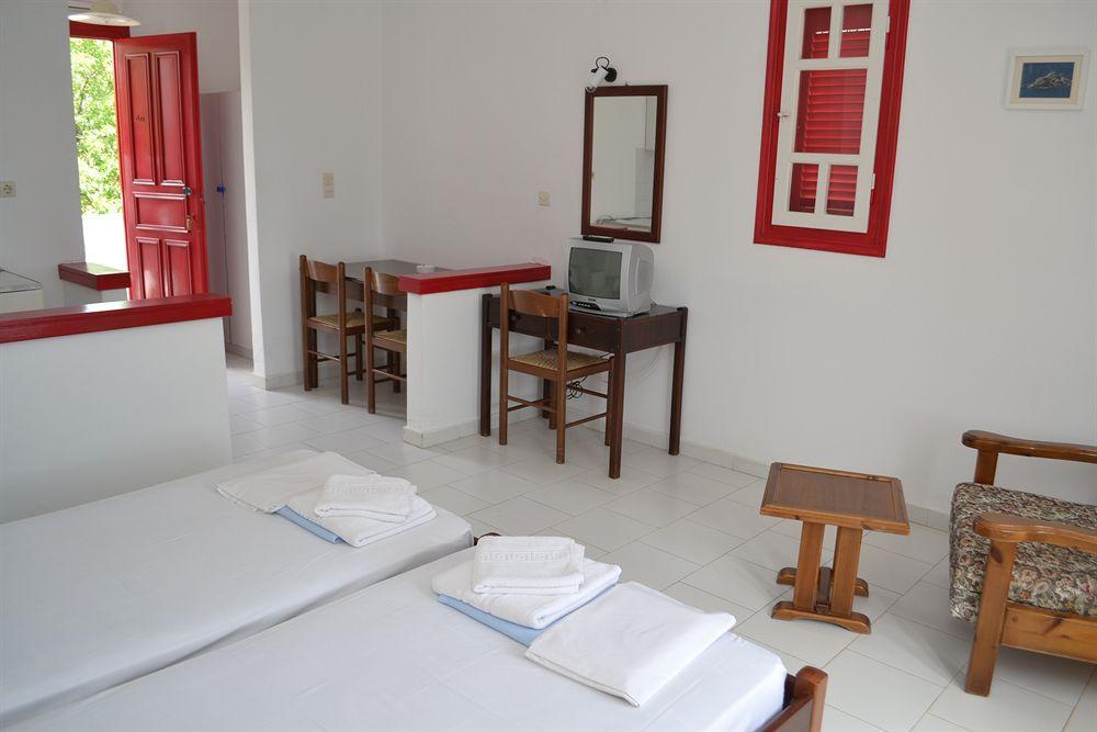 Ostria Hotel & Apartments Gávrio Kültér fotó