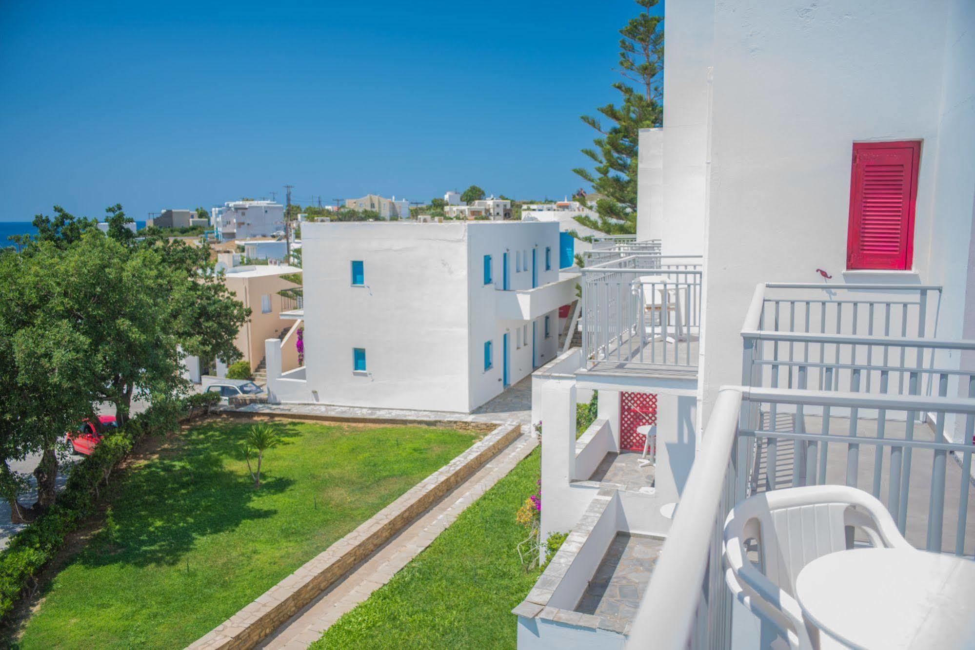 Ostria Hotel & Apartments Gávrio Kültér fotó